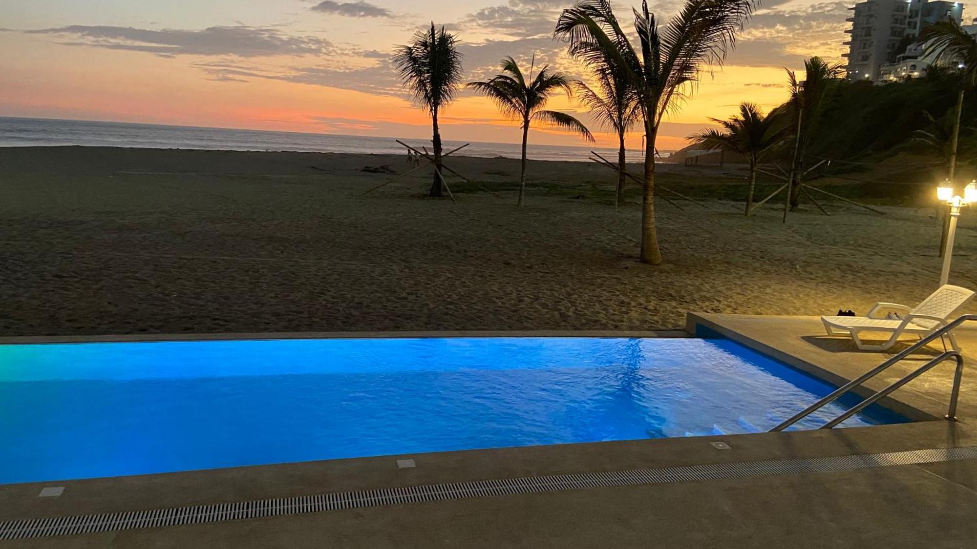 Ocean Club - Ocean Suites II Playas Buitenkant foto